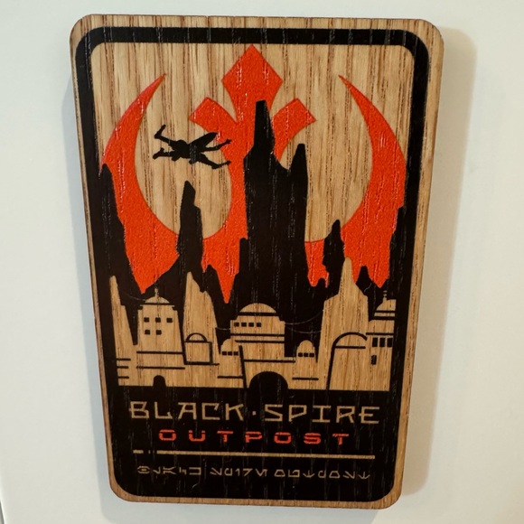 Star Wars Galaxy’s Edge Black Spire Outpost Wood Magnet - Picture 1 of 1